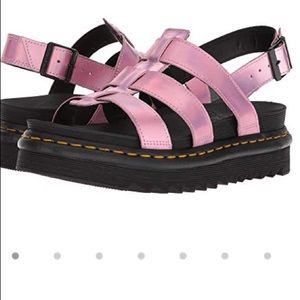 BRAND NEW Yelena sandal Doc Martens!!